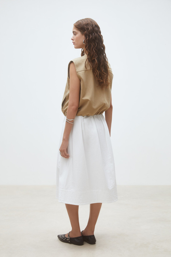 Dan Sleeveless short jacket