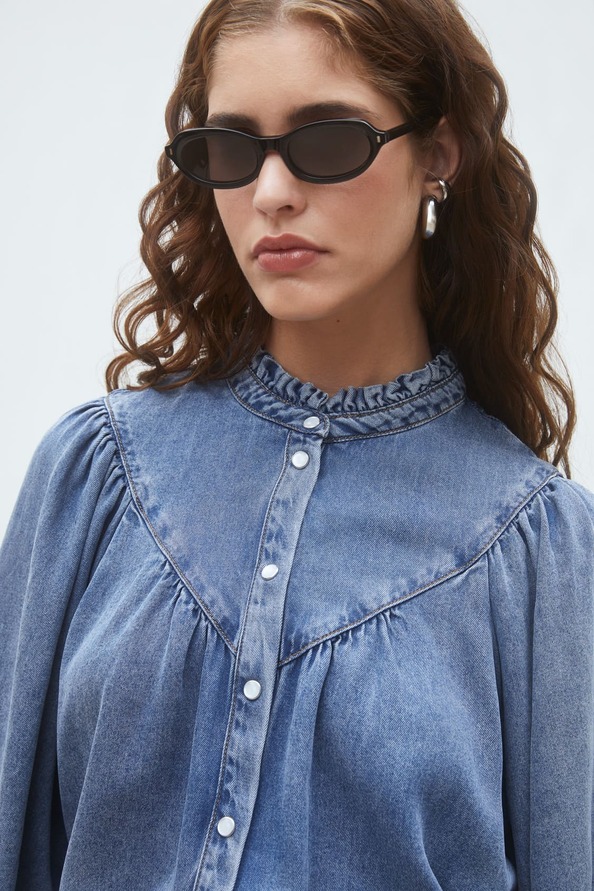 Louise Buttoned denim blouse