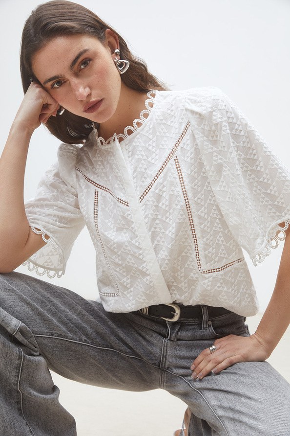 Leyla Blouse with embroidered details