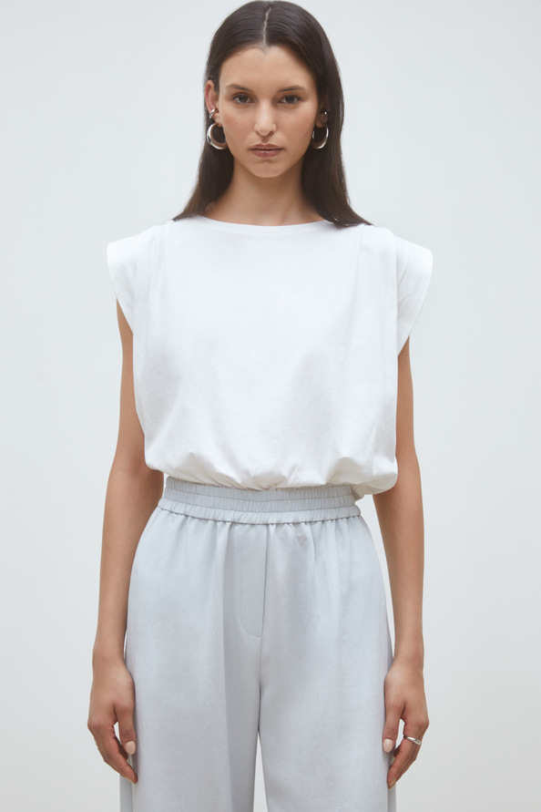 Marcha Plain white sleeveless top