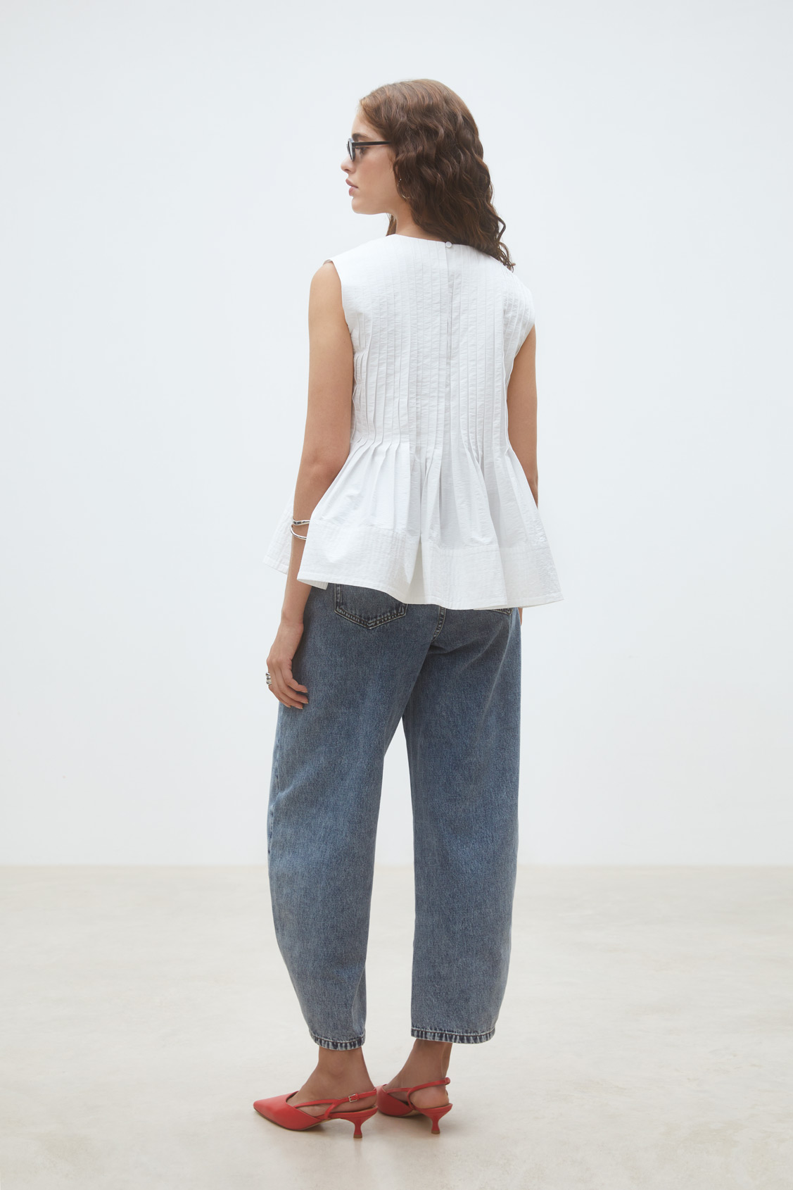 Luigi Pleated sleeveless blouse OFF-WHITE