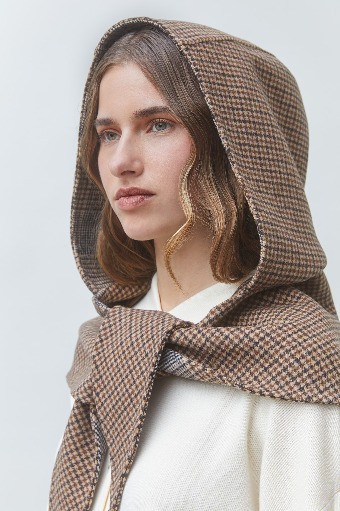 ACHILLE Hooded scarf Chocolate