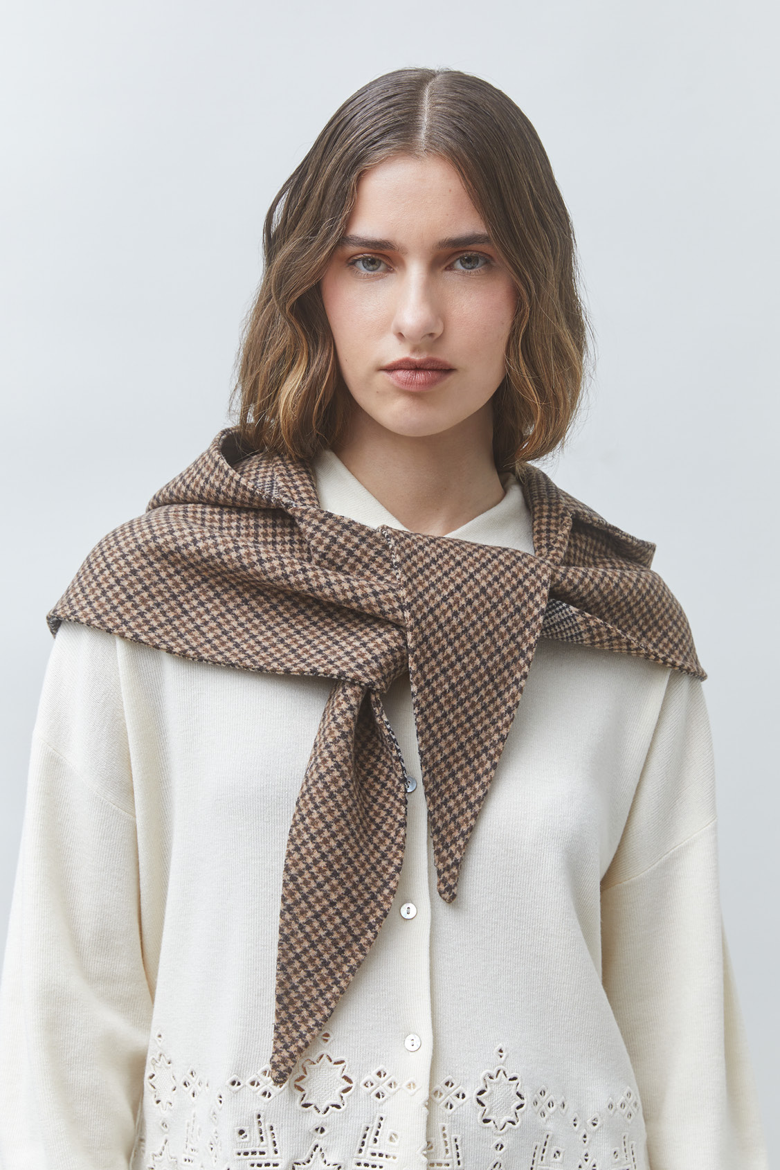 ACHILLE Hooded scarf Chocolate
