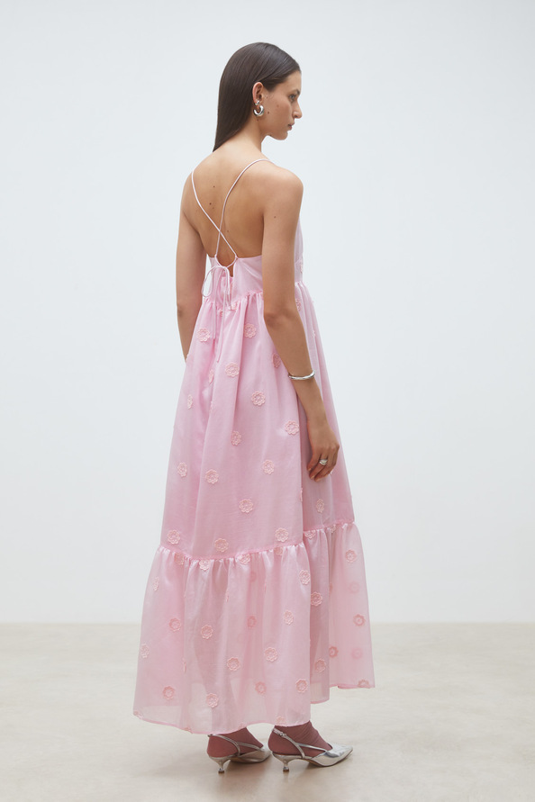 Cherish Long dress with embroidered flowers