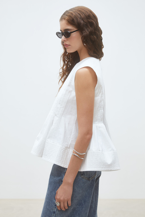 Luigi Pleated sleeveless blouse