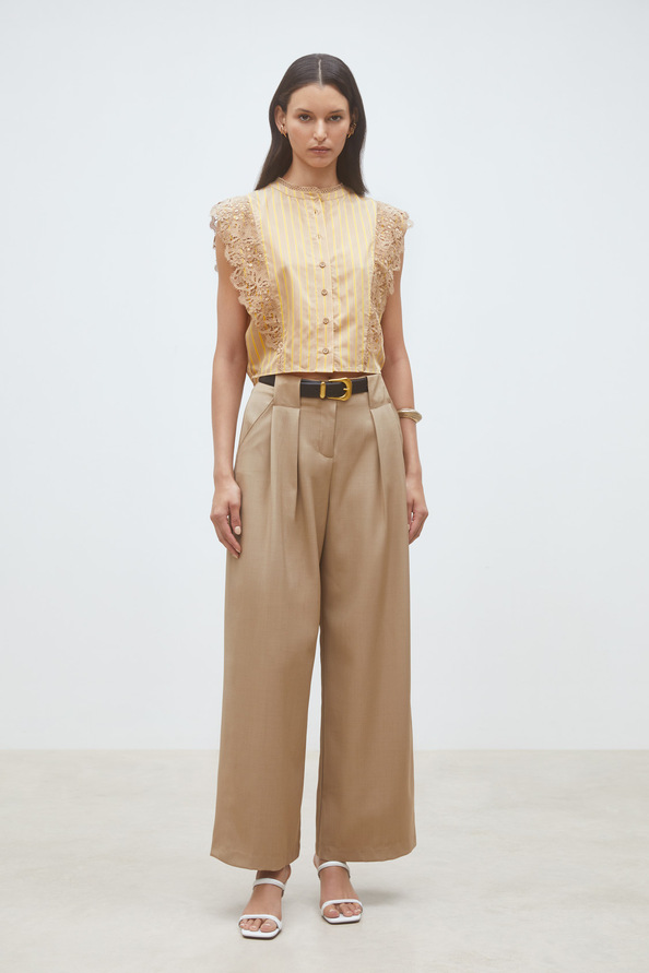 Lazur Striped top with guipure lace