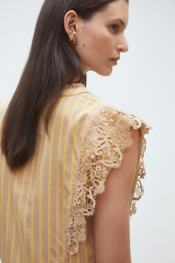 Lazur Striped top with guipure lace