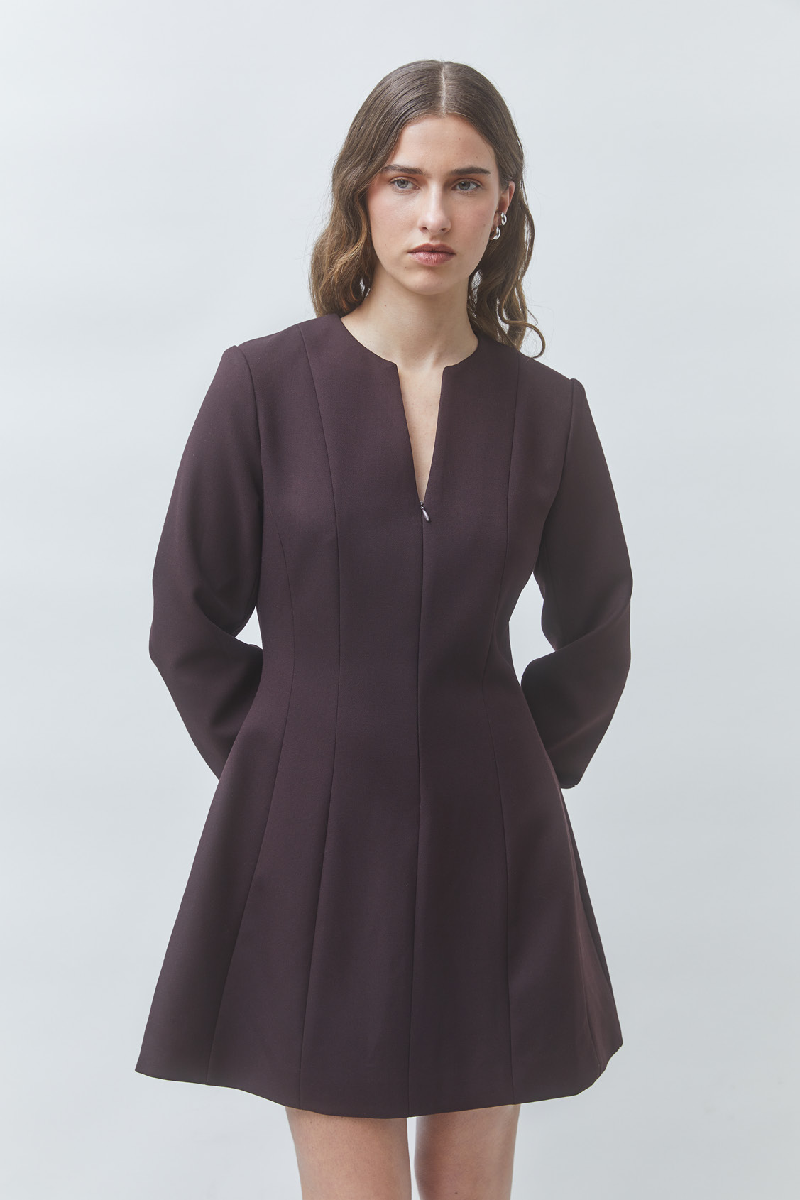 CIRCLE Short dress with long sleeves Plum