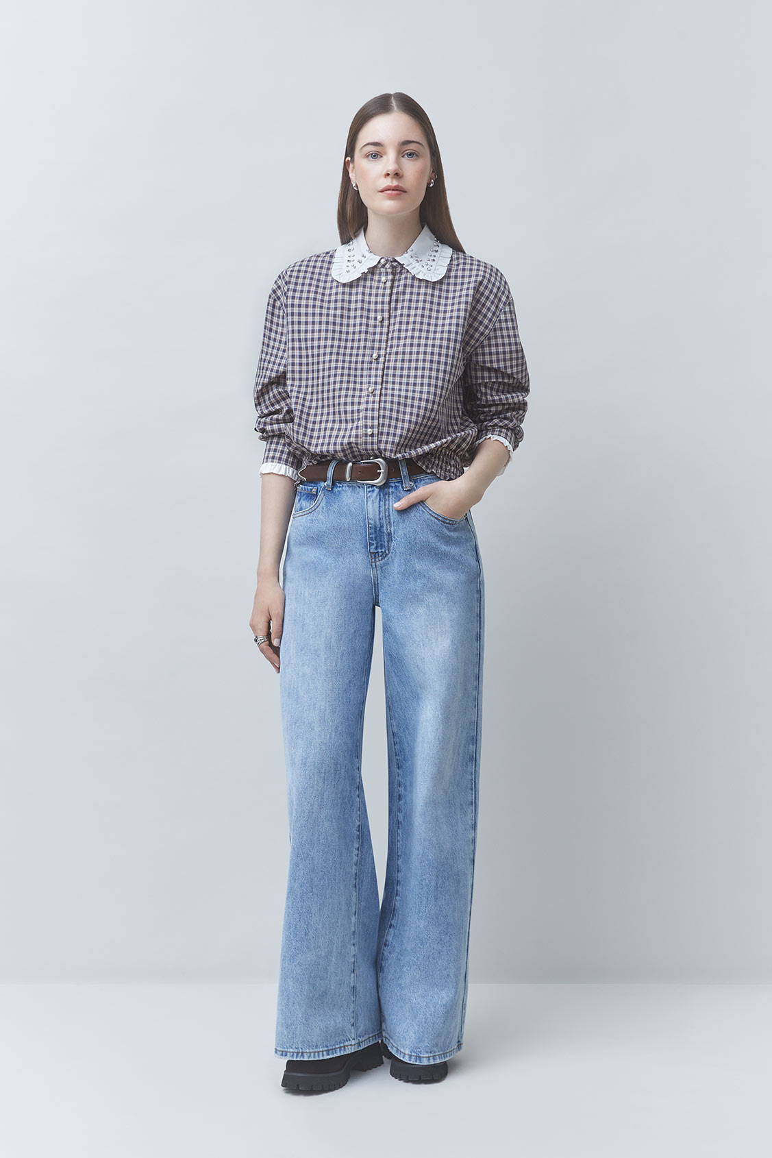 LARS Short-sleeved checked shirt with the beaded details Chocolate