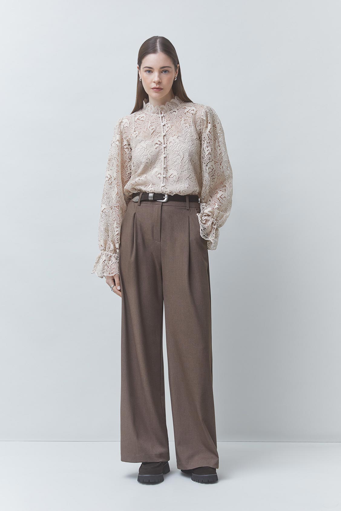 LOOK Guipure blouse CREAM
