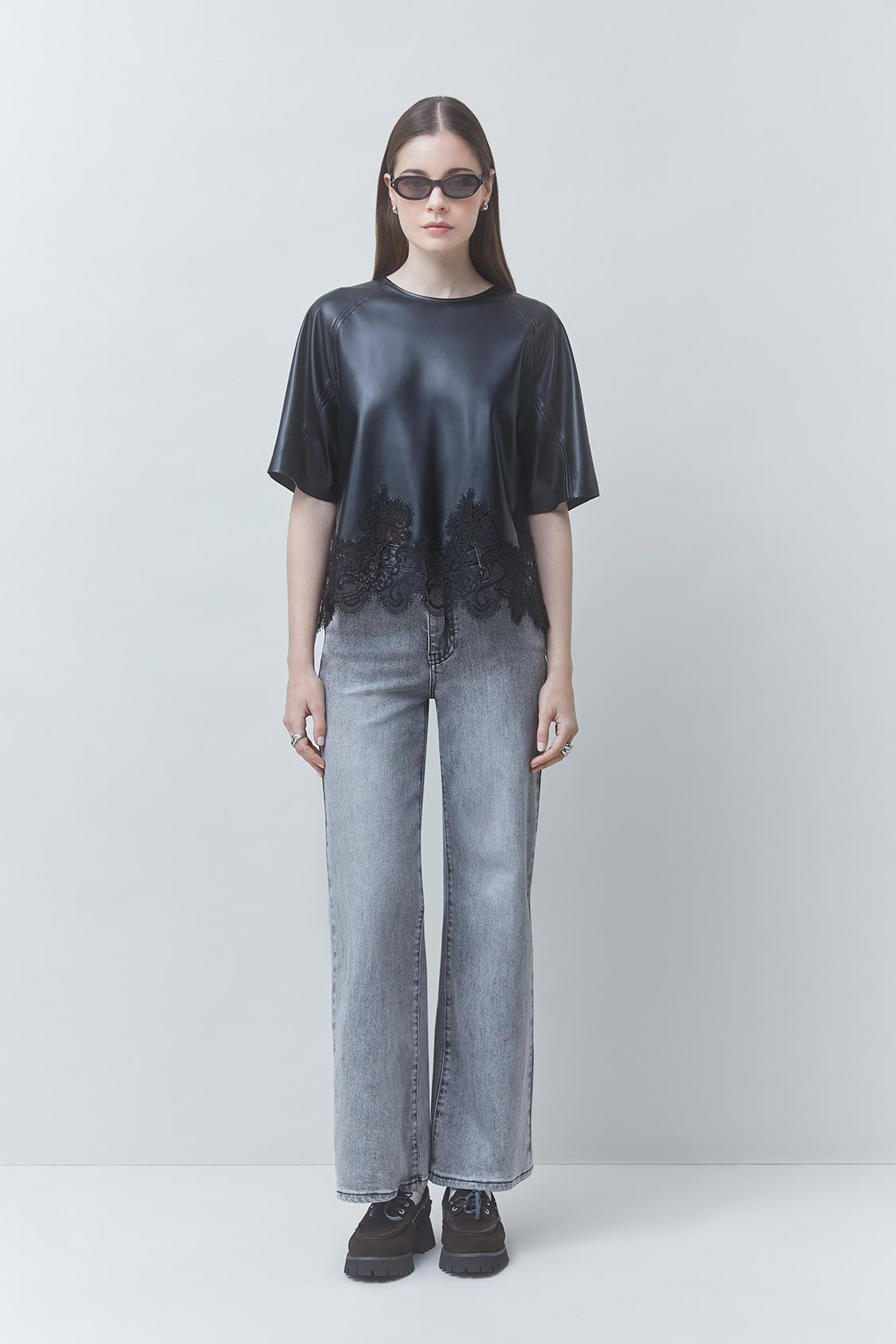 LONDON Black faux leather blouse with lace details BLACK