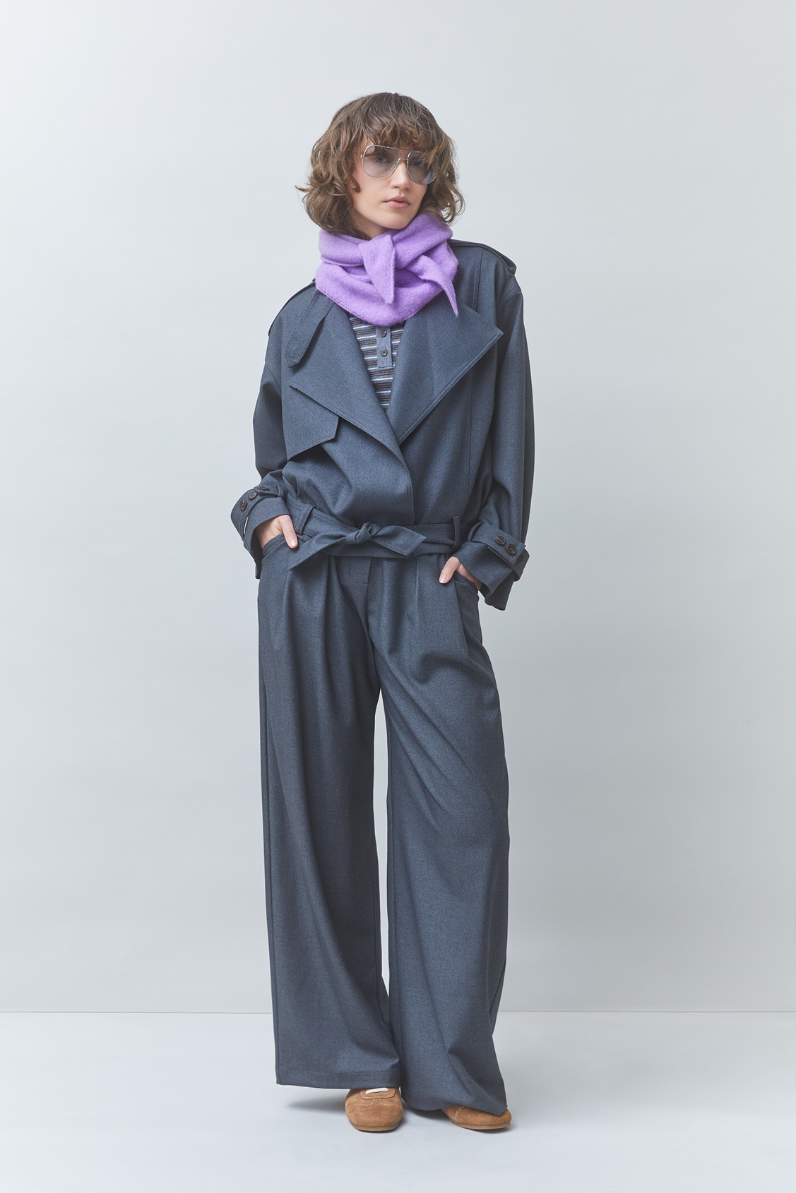 DUST Oversized short jacket with a belt Carbon