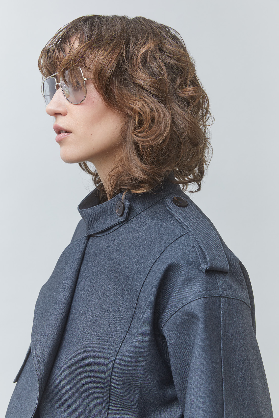 DUST Oversized short jacket with a belt Carbon