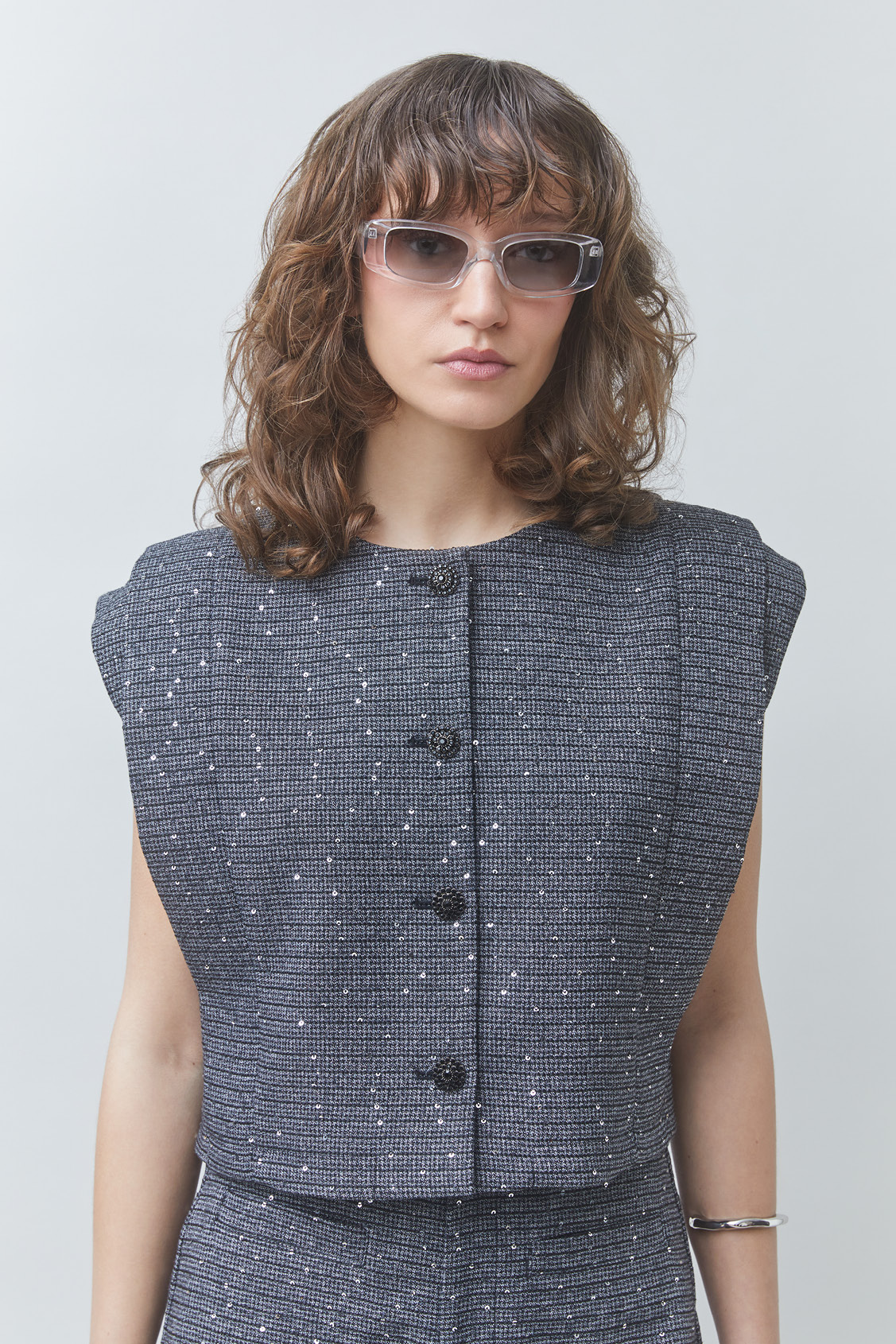 DESERT Short, sleeveless sequinned jacket DEEP BLUE