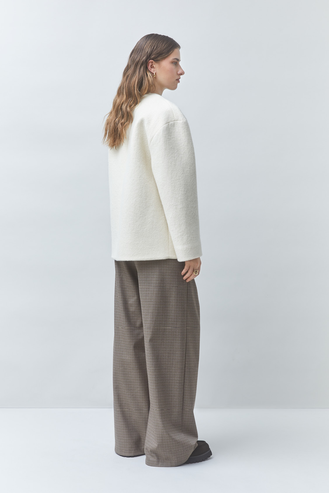 ENNIO Short wool coat OFF-WHITE
