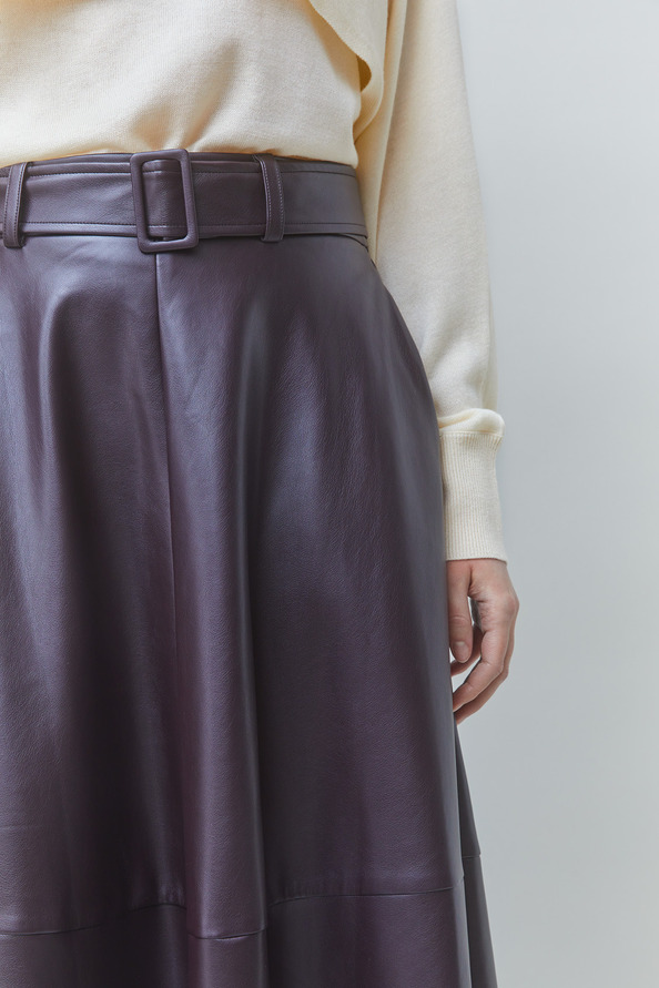 FLEUR Faux leather midi skirt with a belt