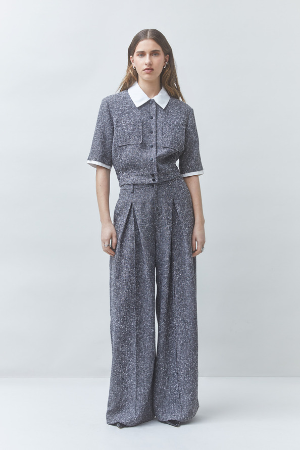LINO Short-sleeved sequinned blouse