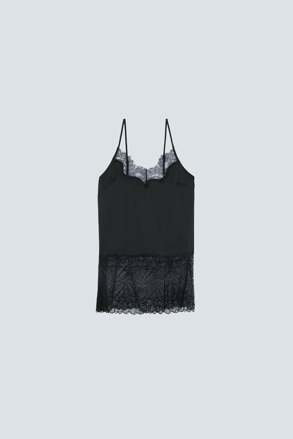 LUNE Lingerie fluid top with the lace yokes