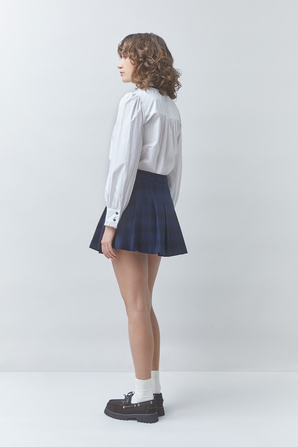 LUISA Flowy blouse with a bow tie