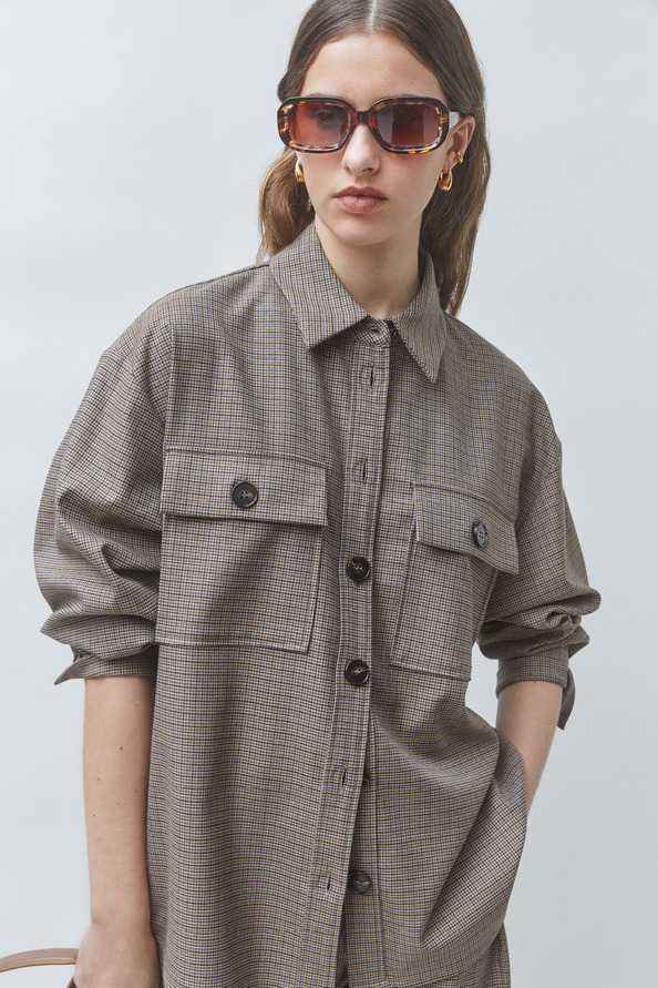 LORD Flowy shirt with pocket details