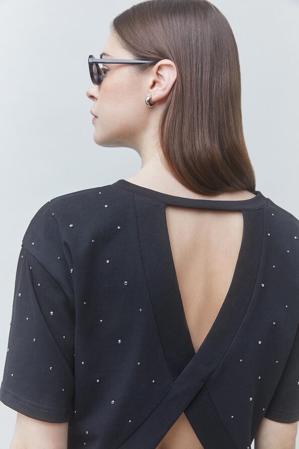 MARTISY Open-back studded tee-shirt