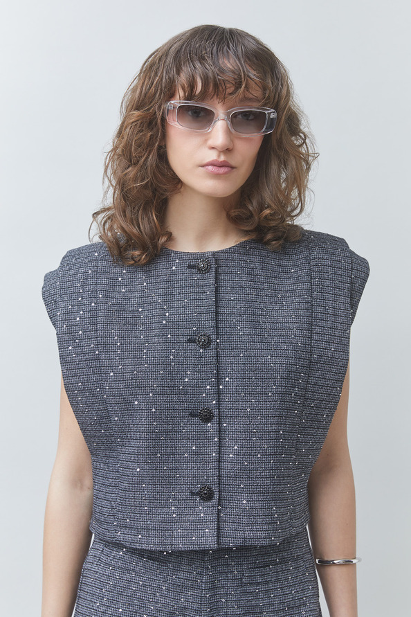 DESERT Short, sleeveless sequinned jacket