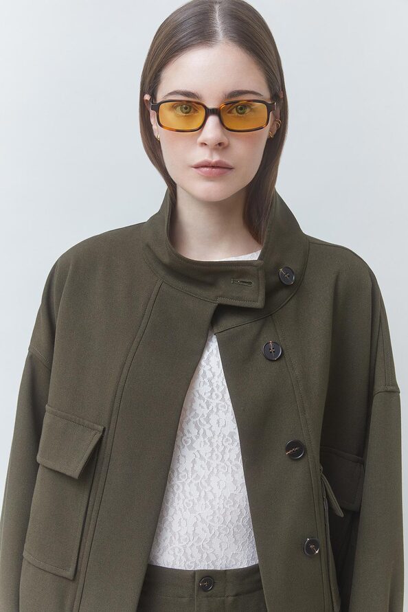 DONA Short jacket with the pockets