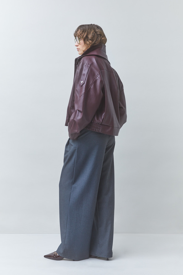 EARLY Oversized plum faux leather coat