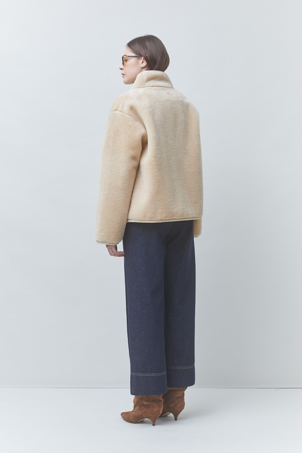 ELITE Beige faux fur coat