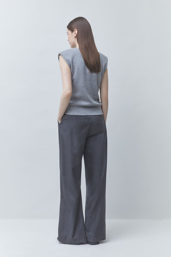 GILEM Draped sleeveless cardigan